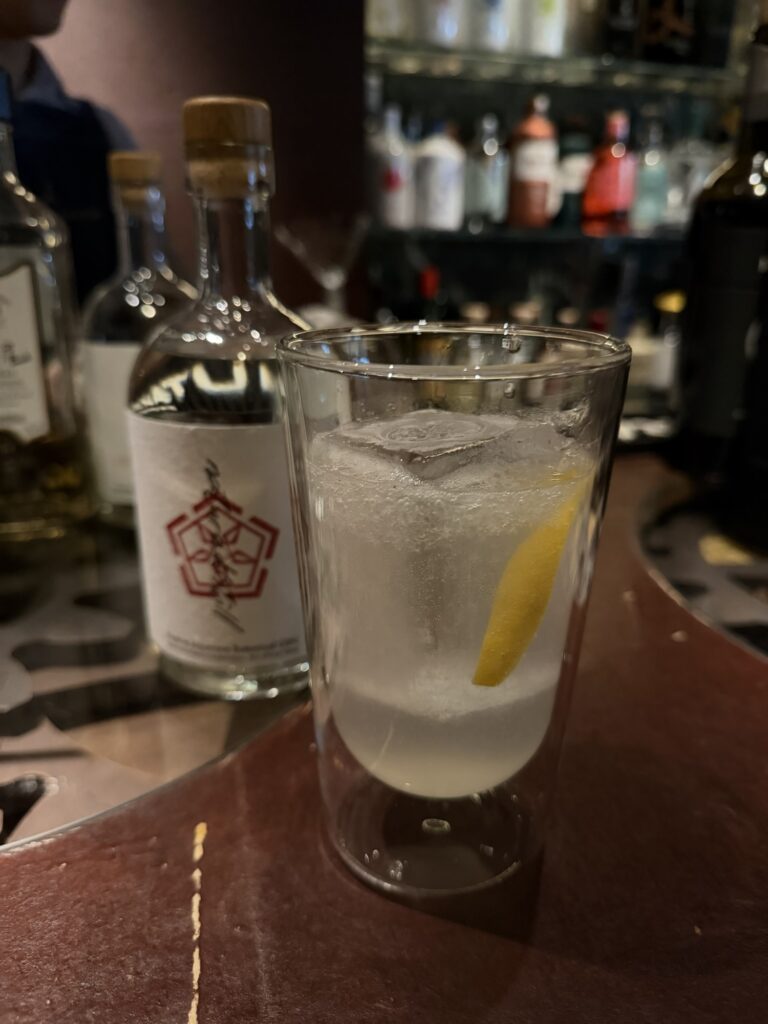 大阪・堂島のBar Juniperで飲んだ辰巳蒸留所のジンのジントニック