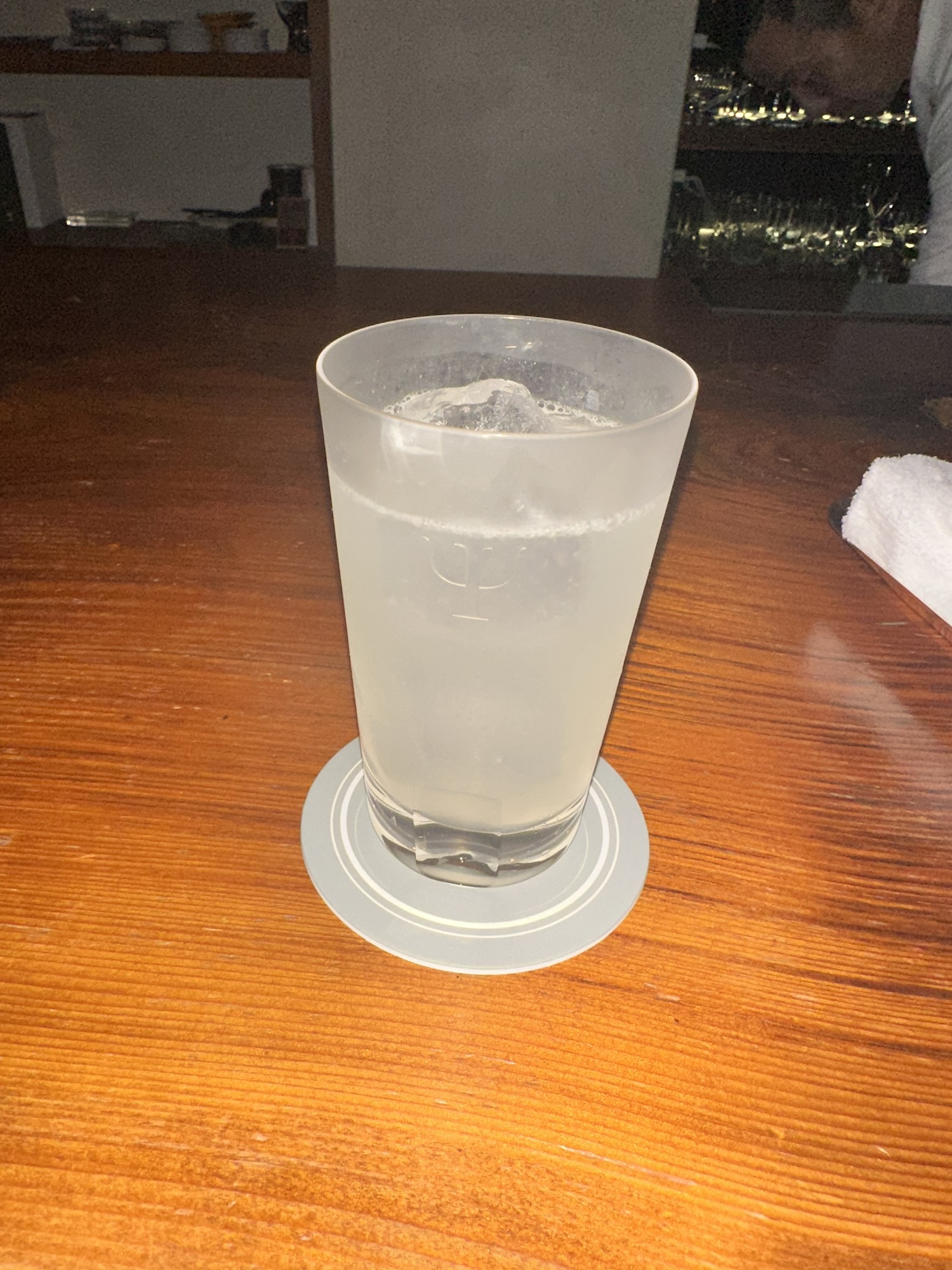 三島のBAR Yumotoのジンフィズ